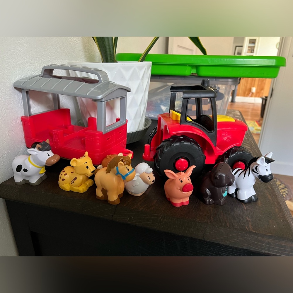 Little people farm set